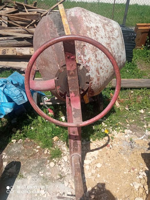 Betoniarka elektryczna