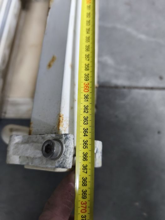 Toldo de montra ou esbelevimento comercial