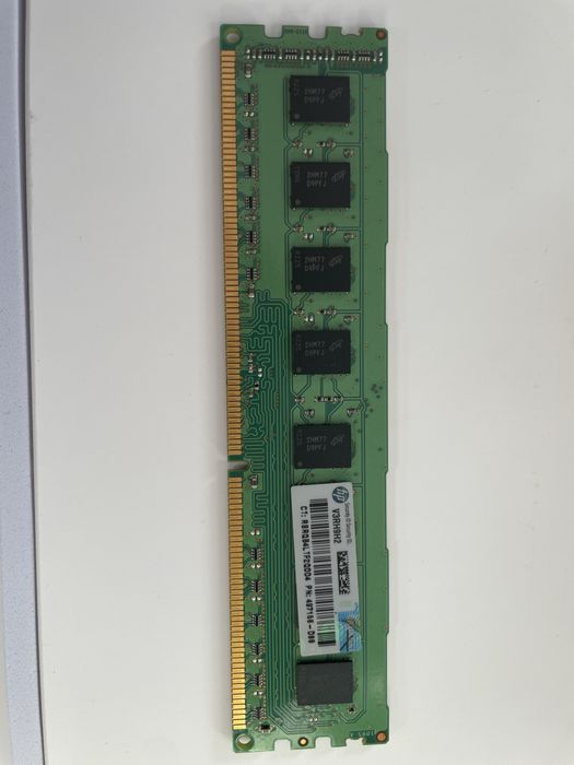 Оперативна памʼять DDR3 4gb 2RX8