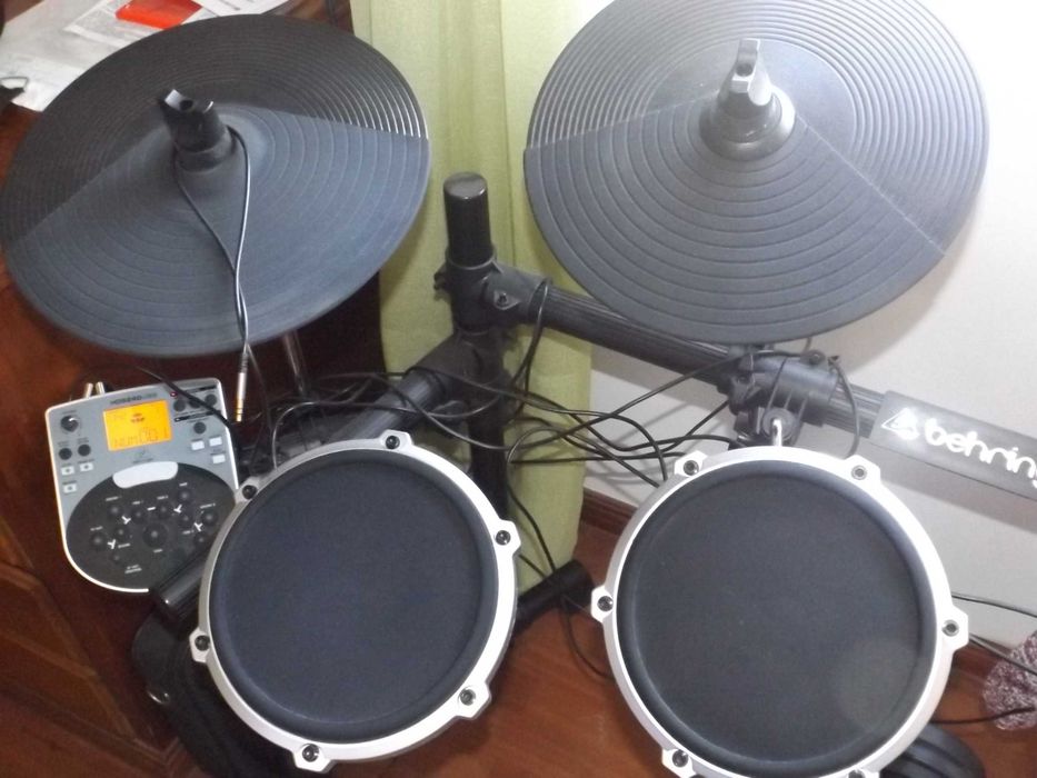 bateria musical behringer