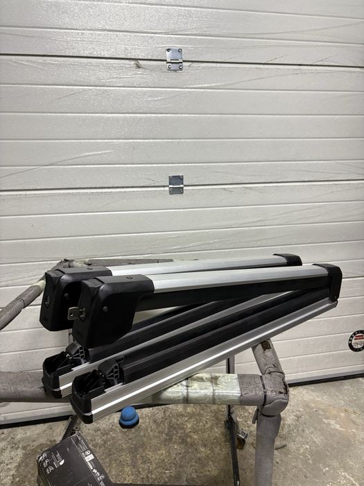 Найзручніше лижне кріплення Thule BMW Xtender 7325 лижний багажник