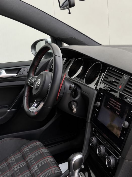 VW Golf Mk7.5 Gti  ( Trato de crédito )