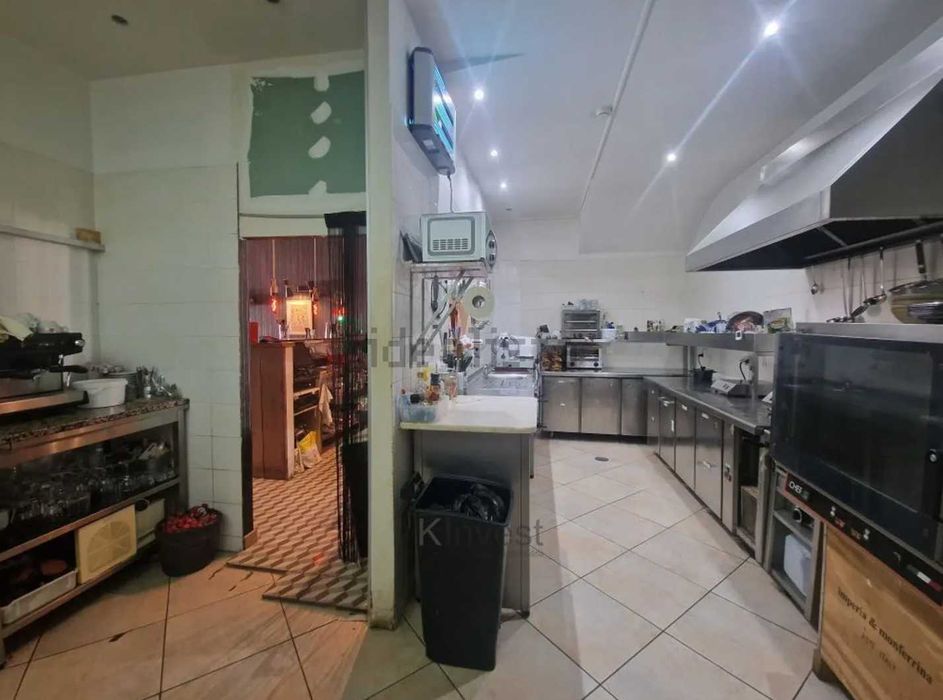 À venda de Espaço comercial em rua Dom Francisco Gomes de Avelar, 14