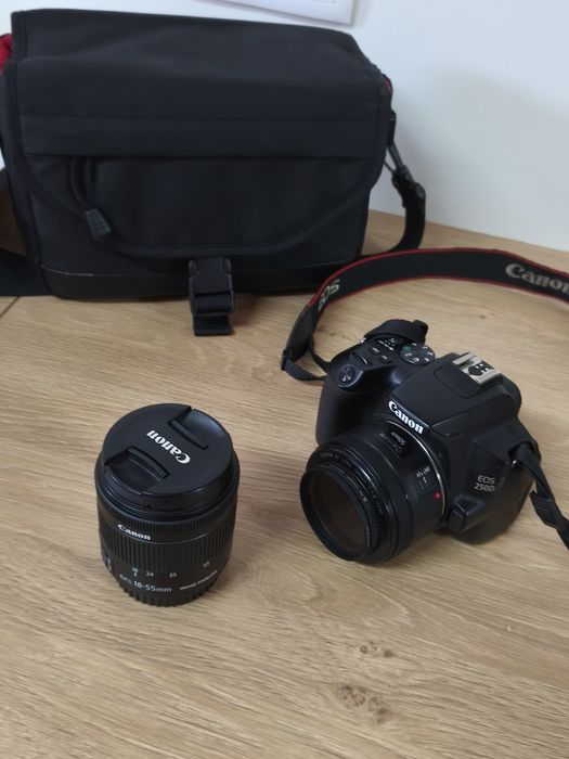 Canon dslr 250d.
