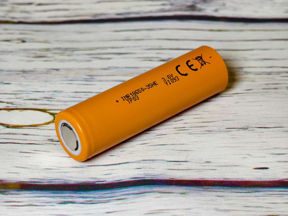 Акумулятори 18650 Tenpower INR18650 35HE 3500mAh 10A Li-ion
