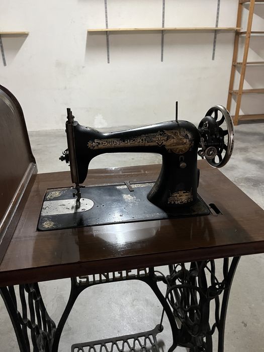 Máquina de costura antiga singer