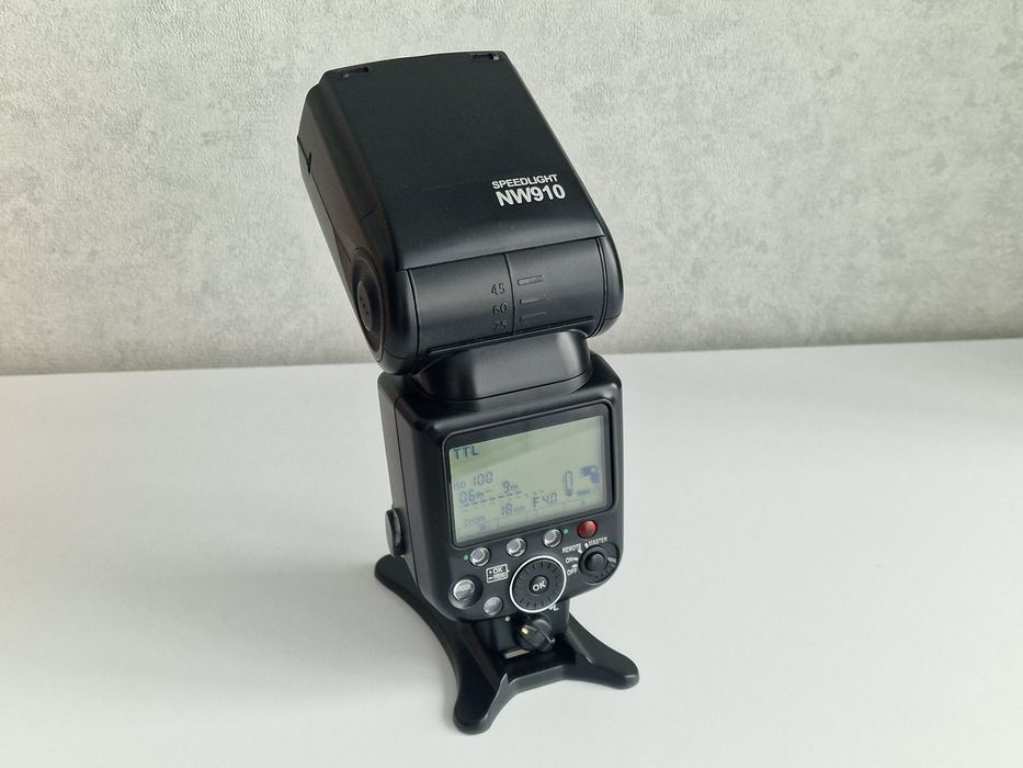 Фотоспалах Neewer Speedlight NW910