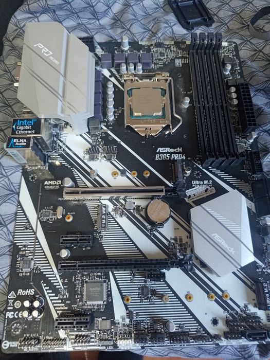 Płyta główna ASRock+ i7-8700k+Chłodzenie