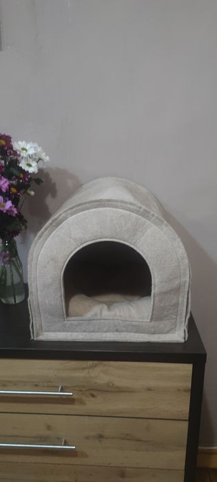 Продам домик для котика или не большой собачки