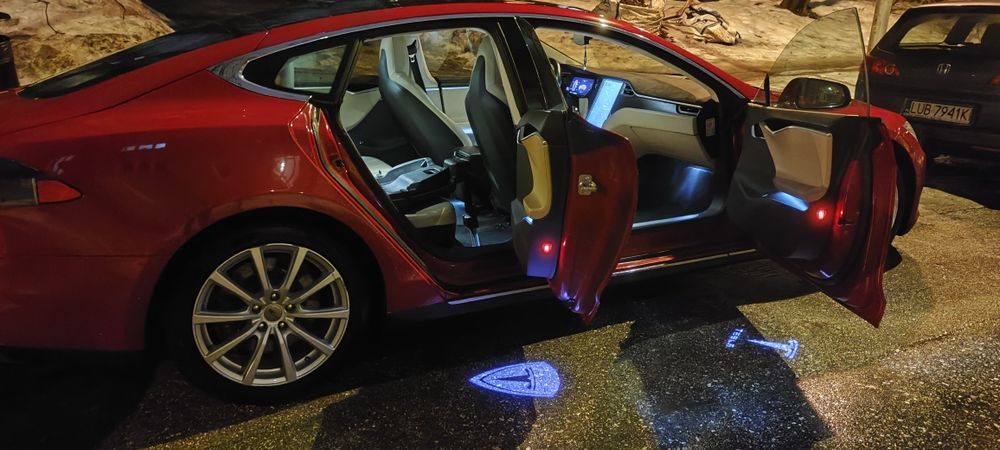 Tesla Model S 85D DARMOWE ŁADOWANIE prywatnie