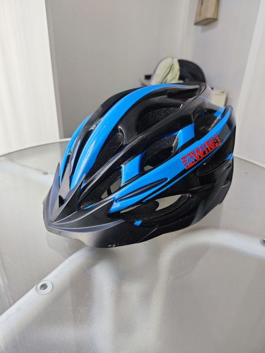 Kask rowerowy młodzieżowy