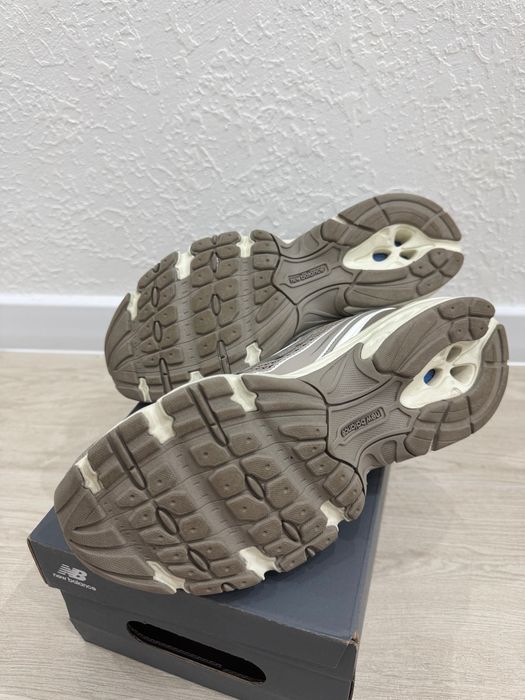 Кросівки унісекс New Balance 740 Grey GR740SA
