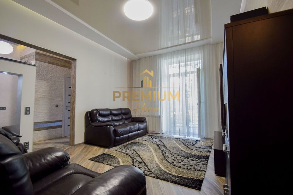 Продаж 3-кімн. квартири на Замкова, Центр