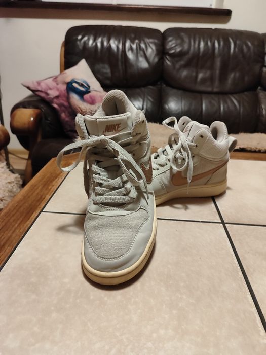 Nike damskie idealne na wiosnę i lato.