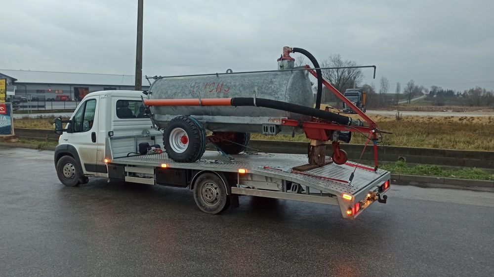 Transport Autolaweta Laweta Pomoc Holowanie