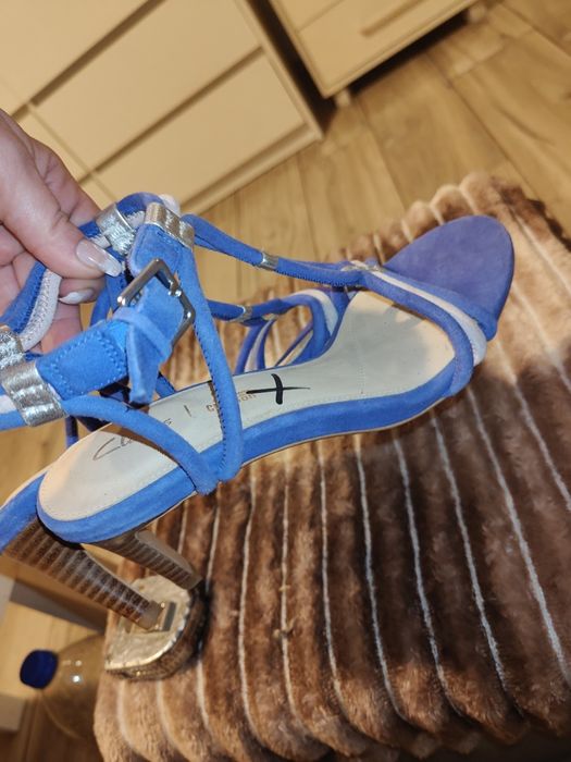 Clarks NIWE sandałki 38