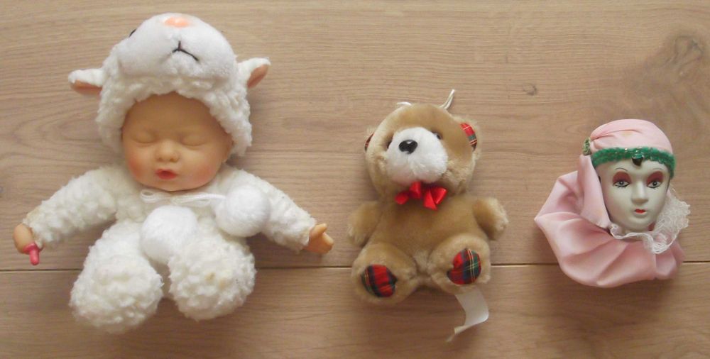 Peluches e Bonecos