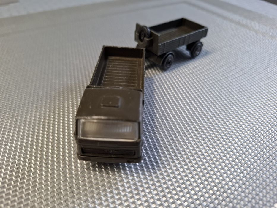 Efsi Mercedes benz z naczepą