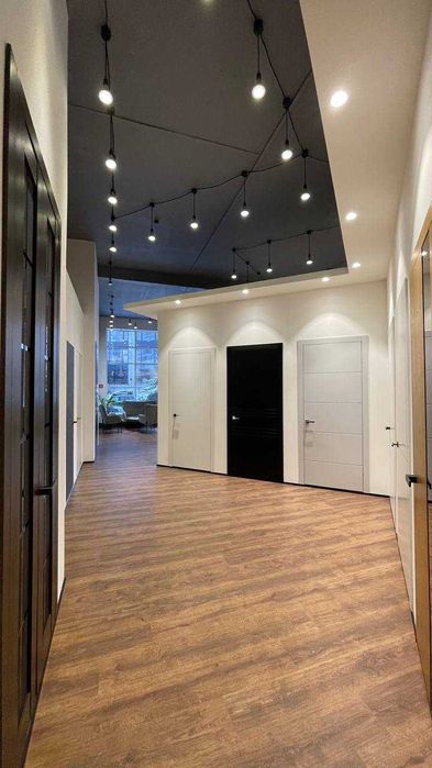 Фасад, вітрина! Топ локація, S=175 з ремонтом Філатова 2/1, Печерськ