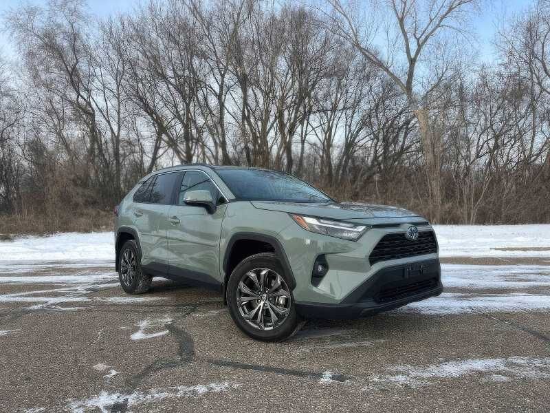 2023 Toyota RAV4 Hybrid XLE Premium