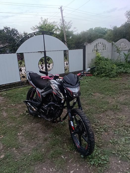 Продам мустанг 200