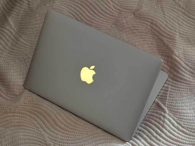Sprzedam Apple MacBook Pro 13” (Retina, Early 2015)