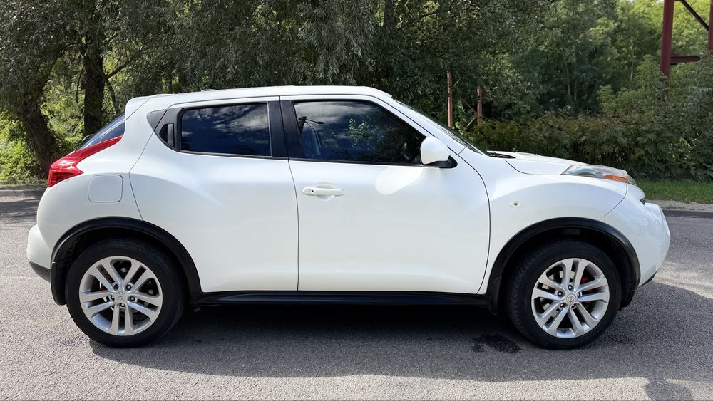 Автомобіль Nissan Juke