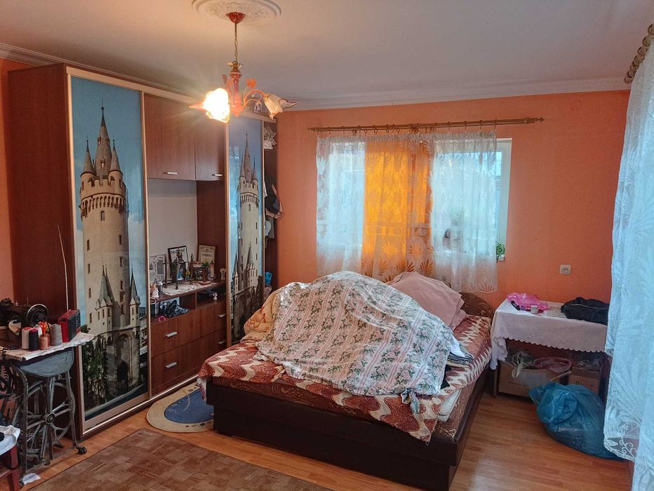 ПРОДАЖ 3-х кімнатного будинку з сучасним ремонтом недалеко від центру!