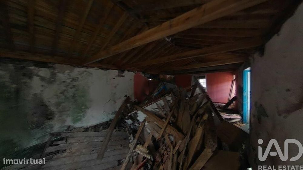 Casa tradicional T3 em Ribeiras de 207,00 m2