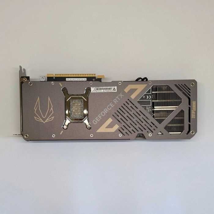 RTX 5070Ti Zotac SFF 16GB GDDR7