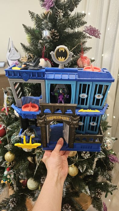 Ігровий набір  Fisher-Price DC Super Friends Gotham City Jail