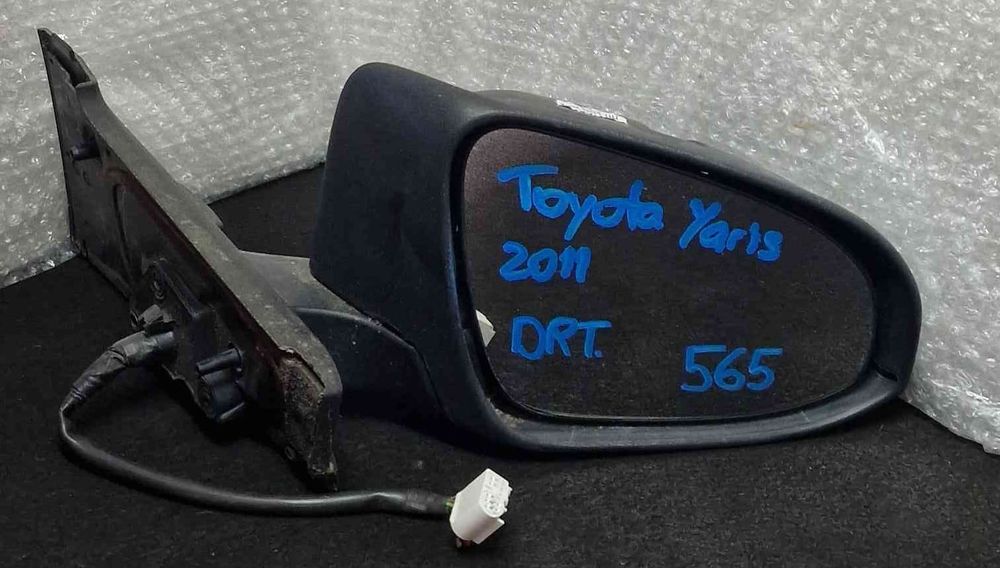 Espelho Retrovisor Direito e8025614 - TOYOTA YARIS