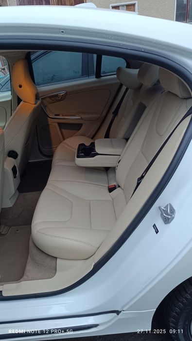 Автомобіль Вольво