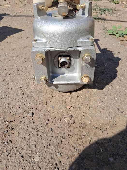 Продам командокантроллер в отличном состоянии недорого новый.