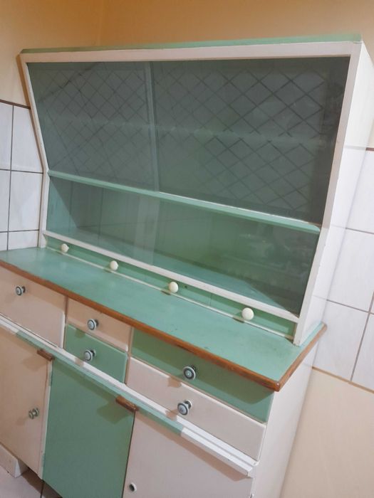 Kredens kuchenny z lat 60