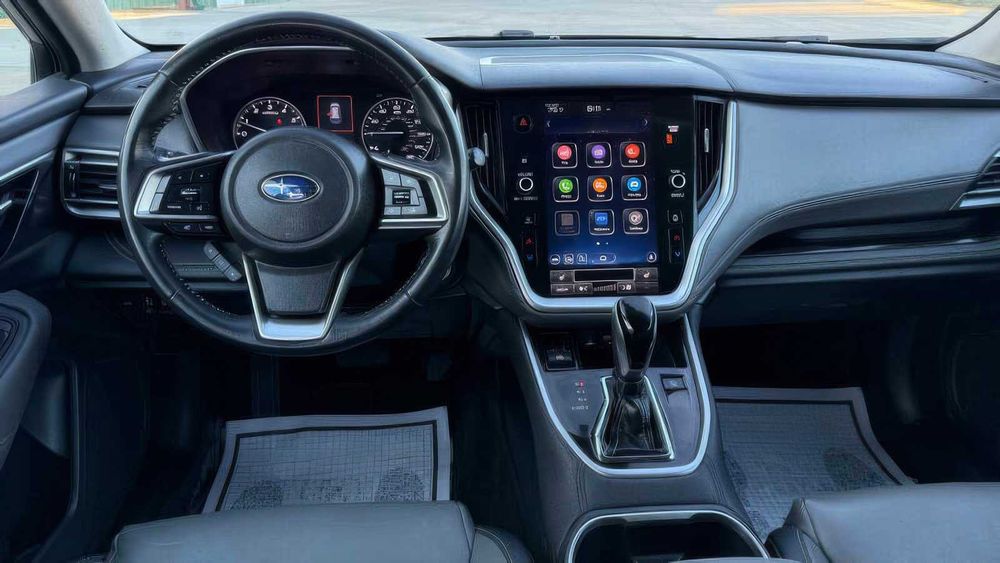 Subaru Outback Premium      2021