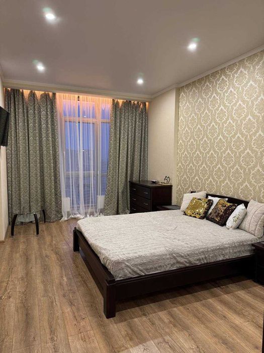 Продам 1комн. квартиру в Аркадии, ЖК «Гольфстрим» с ремонтом и мебелью