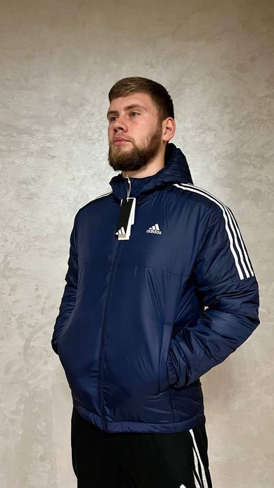 Чоловіча оригінальна утеплена куртка Адідас Essentials Insulated