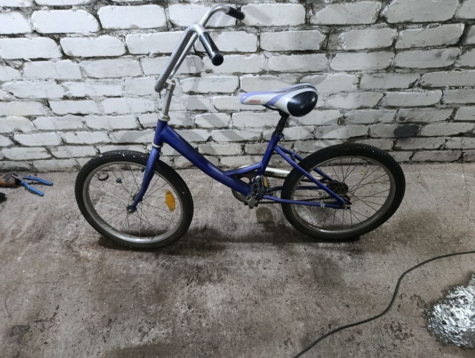 Продам велосипед  дитячий 700 грн