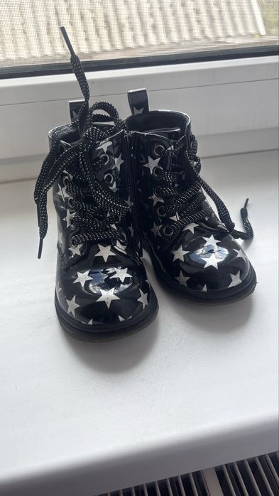 Черевики, ботинки, чобітки дитячі