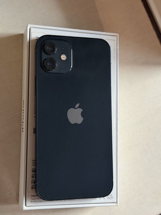 iPhone 12 black, bez blokad, bateria 87%, komplet