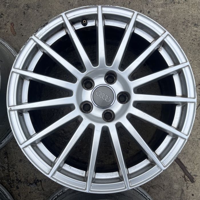 Диски Audi Volkswagen Skoda R18 Р18 5х112 8J ET43