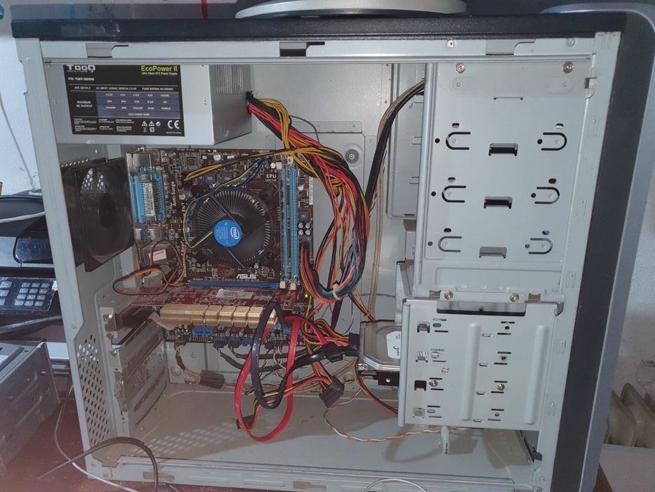 PC Desktop torre HIGHSCREEN