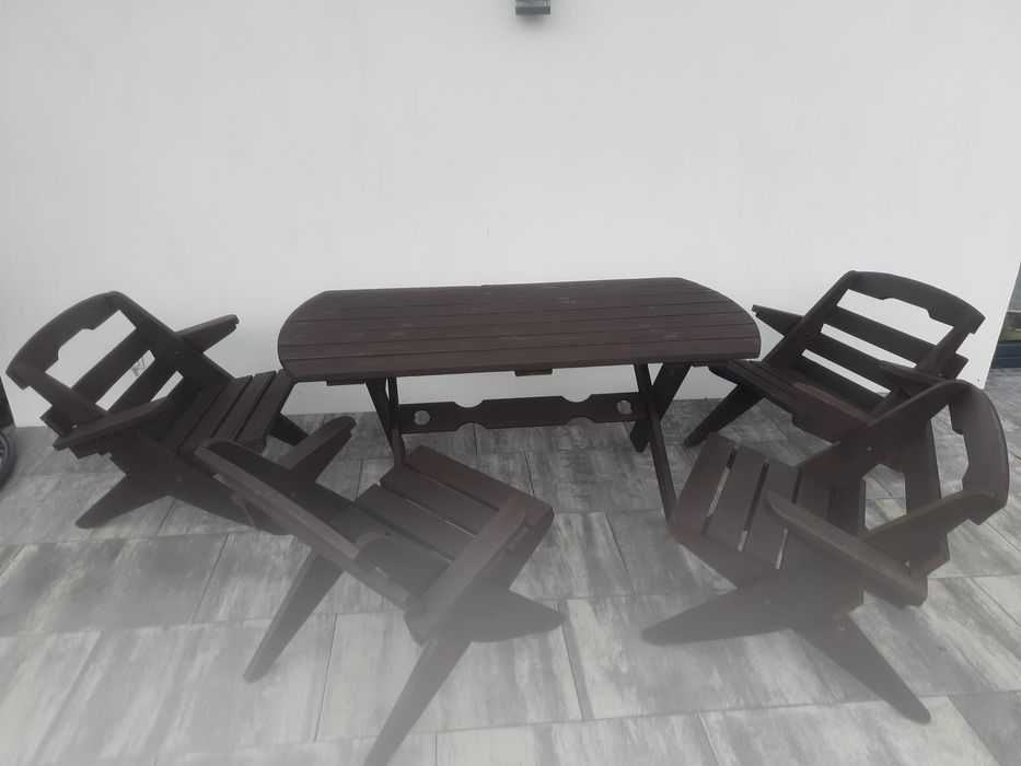 Meble ogrodowe stół krzesła drewniane jak nowe