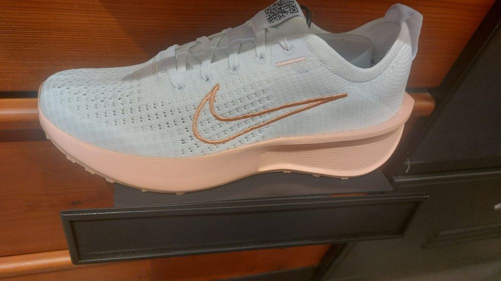Nike interact run