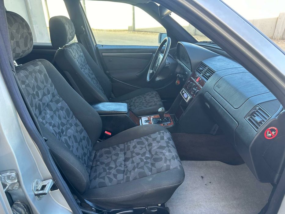 Mercedes-benz C220 AUTO