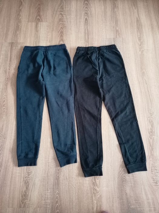Spodnie dresowe chłopięce r.152