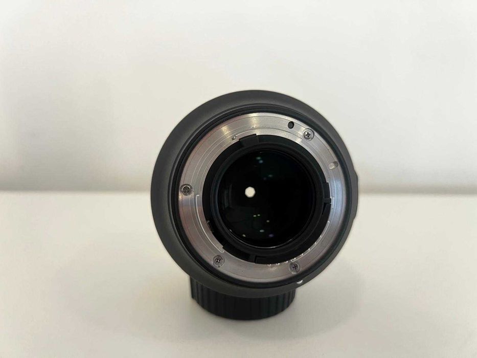 Objetiva Nikon 85mm 1.8 G