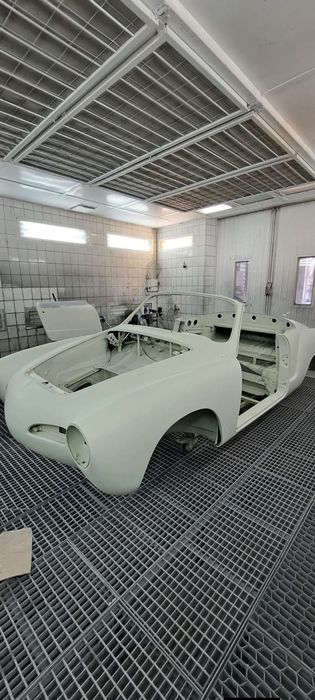 Lakierowanie samochodów.