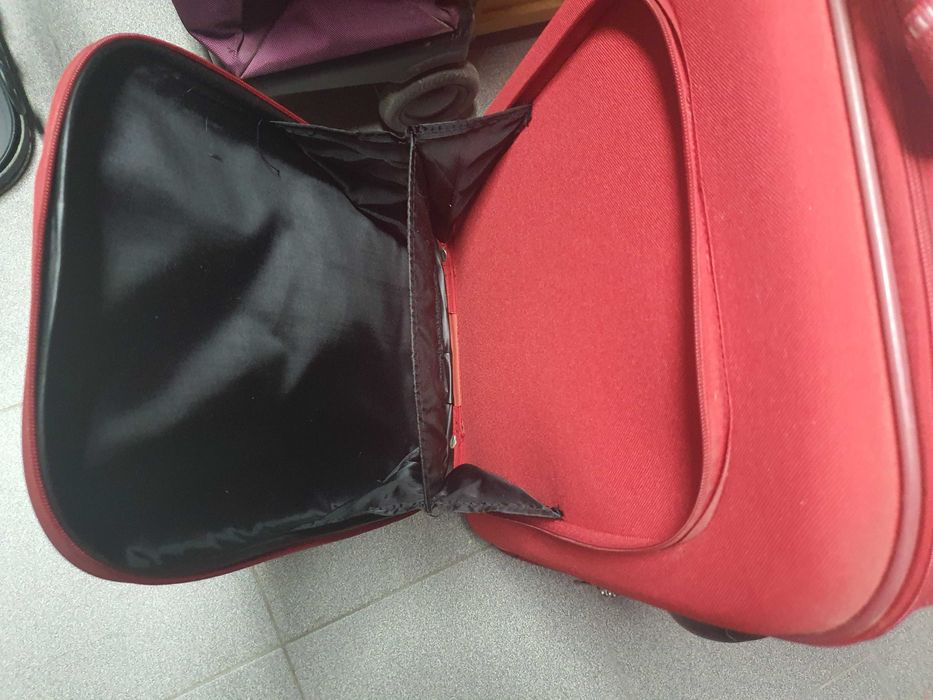Mala/troley de viagem Vermelha + Carrinho de Compras Rolser (ou em separado)
